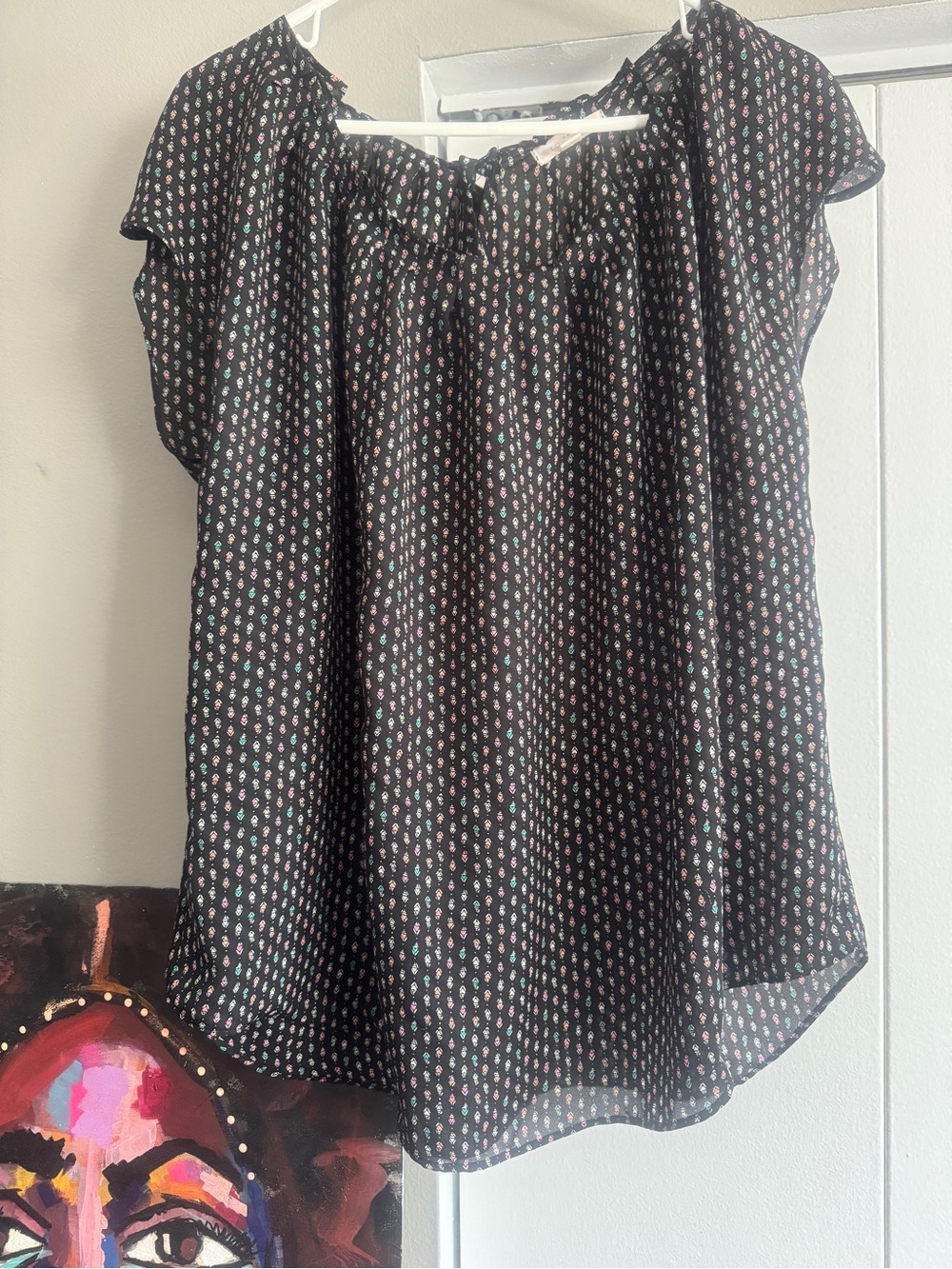 LC Lauren Conrad XXL Black Geometric Keyhole Flutter Sleeve Blouse